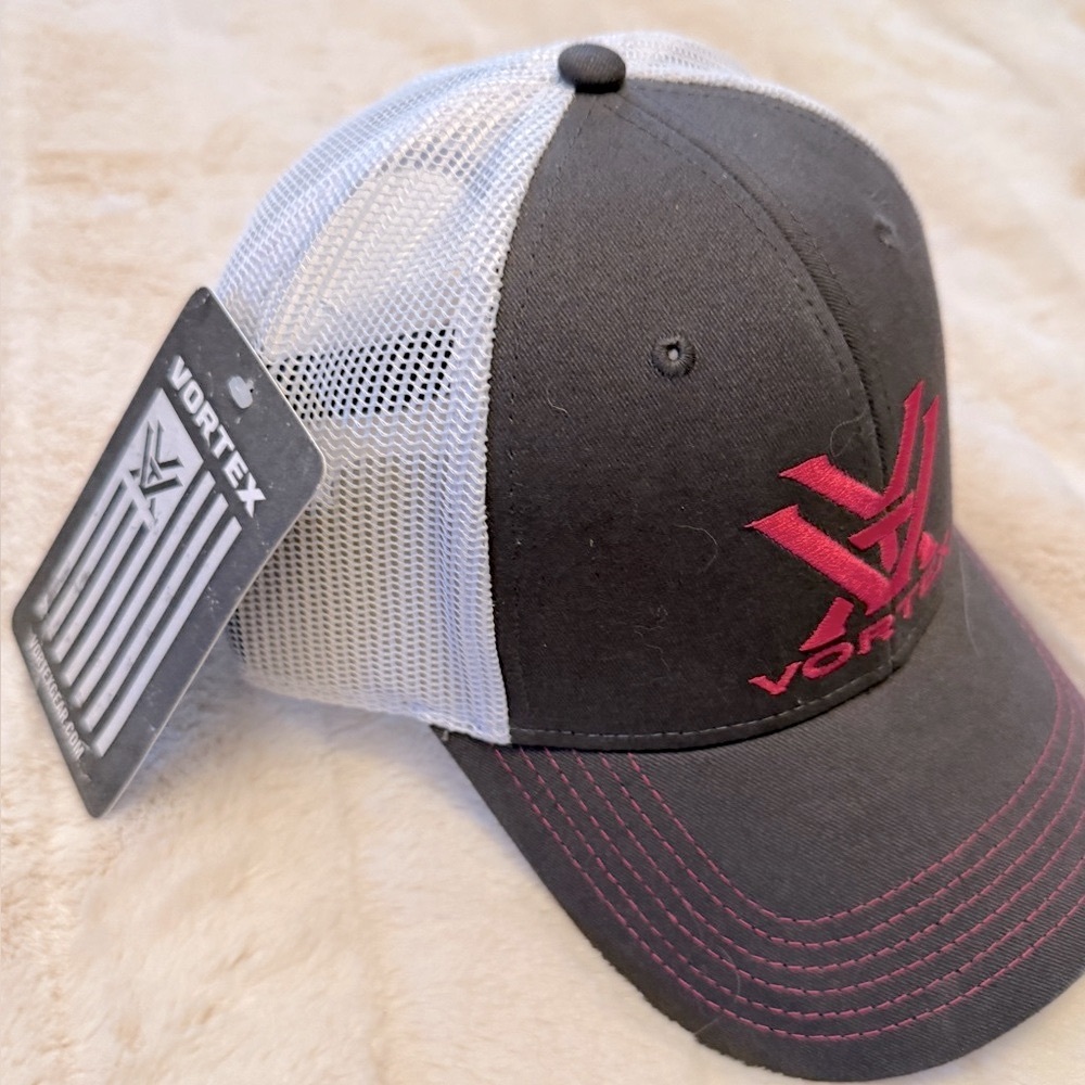 NWT * Vortex Ladies Trucker Hat Pink and Gray